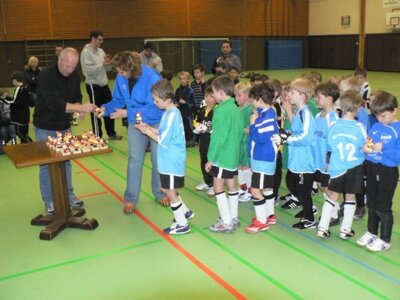 TurnierHalle2009 17  (Bild vergr&ouml;&szlig;ern)