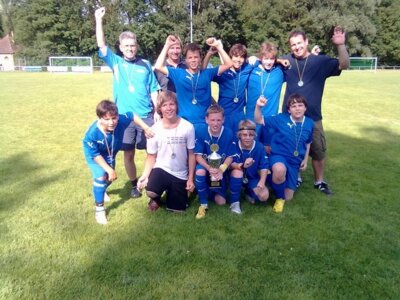 SaisonabschlussD2010 10  (Bild vergr&ouml;&szlig;ern)