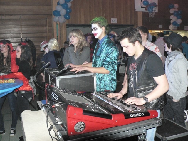 Bild: Blau-Weiss-Party2011 26