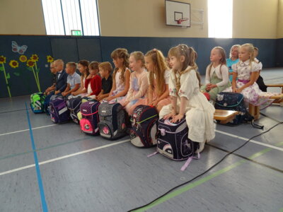 Klasse 1b  (Bild vergr&ouml;&szlig;ern)