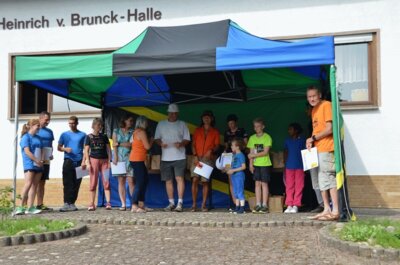 Foto des Albums: Siegerehrung bis Ende von LAUFEN FÜR WASSER 2023