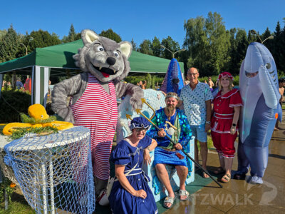 Foto des Albums: Neptunfest 2024 mit Sprungkunst und Schaumparadies