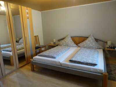 schlafzimmer  (Bild vergr&ouml;&szlig;ern)