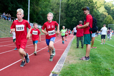 Foto des Albums: Flutlichtlauf 2024 (07. 09. 2024)