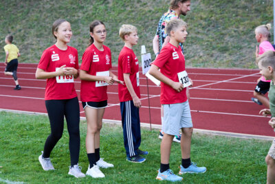 Foto des Albums: Flutlichtlauf 2024 (07. 09. 2024)