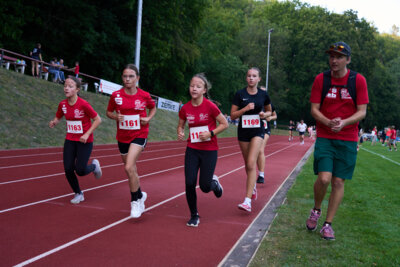 Foto des Albums: Flutlichtlauf 2024 (07. 09. 2024)