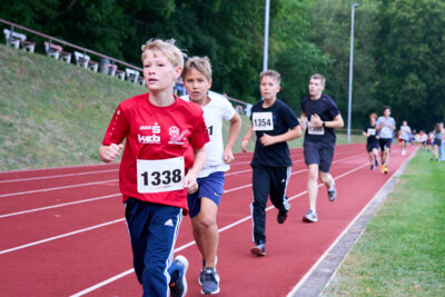 Foto des Albums: Flutlichtlauf 2024 (07. 09. 2024)