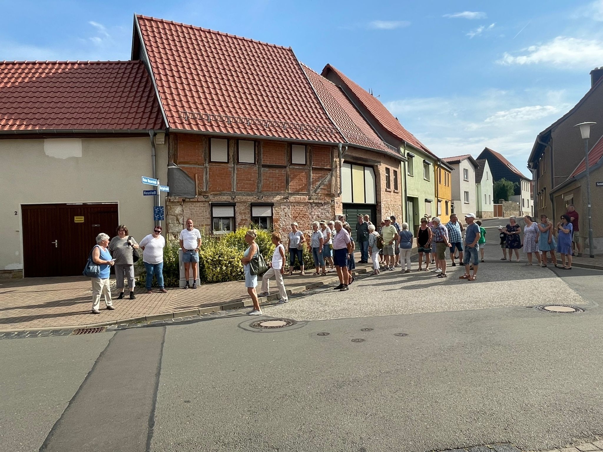 Bild : Ecke Neustadt/Bergstr. gegen über ehemalige Bäckerei Schneider