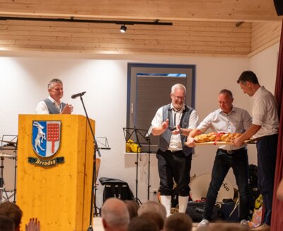 Fotoalbum Einweihung der Dorfhalle in Brenden am 7. September 2024