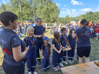 Foto des Albums: Nachtwanderung der Jugendfeuerwehren