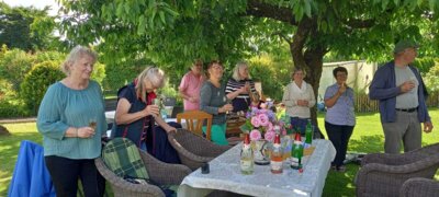 Foto des Albums: Rosenkränzchen Bei Christel und Gerd in Putlitz. (18.06.2024)