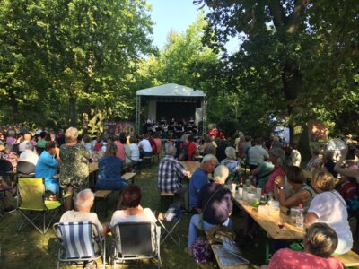 Fotoalbum Lulu Big Band & Jazz Youngsters begeistern beim Picknick-Konzert