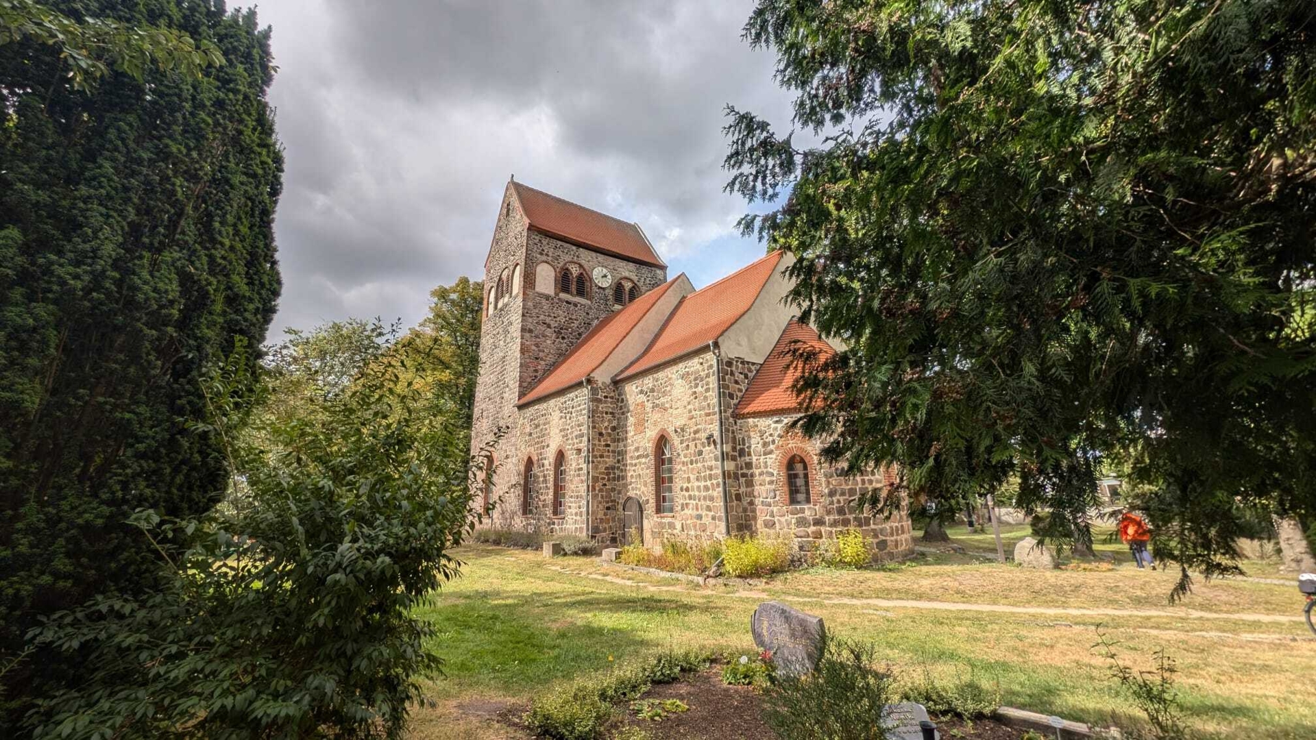 Bild: Kirche Hönow Foto Hans-Günter Hoffmann