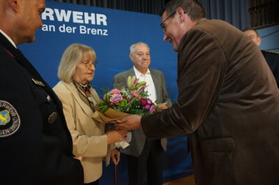 Ehrung f&uuml;r das Ehepaar Reif  (Bild vergr&ouml;&szlig;ern)