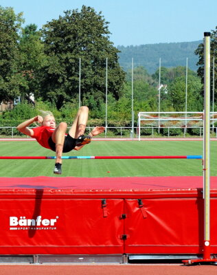 NLV OHA KM Mehrkampf Hochsprung 01  (Bild vergr&ouml;&szlig;ern)