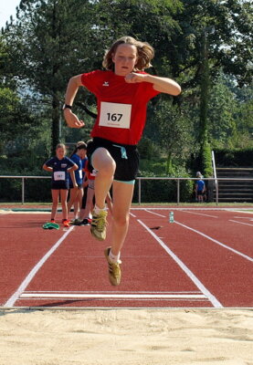 NLV OHA KM Mehrkampf Weitsprung 05  (Bild vergr&ouml;&szlig;ern)