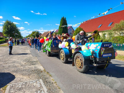 Foto des Albums: Die Sadenbecker feierten ihr 600-jähriges Ortsjubiläum