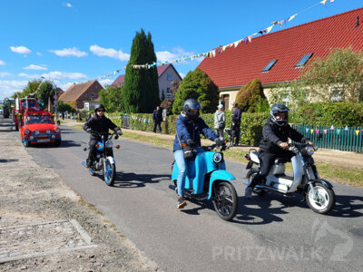 Foto des Albums: Die Sadenbecker feierten ihr 600-jähriges Ortsjubiläum