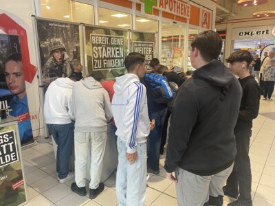 &copy; Huth -Ausbildungsmesse 2024- (34)  (Bild vergr&ouml;&szlig;ern)