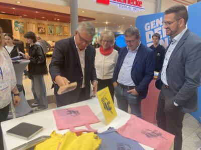 &copy; Huth -Ausbildungsmesse 2024- (58)  (Bild vergr&ouml;&szlig;ern)
