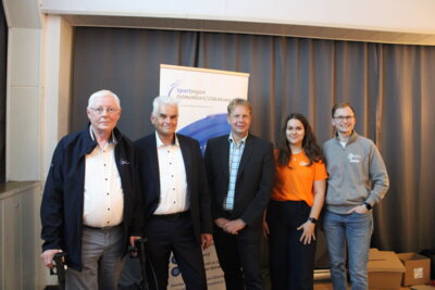 Unsere anwesenden Vorstandsmitglieder v.l. Dieter Holsten, Horst Bokelmann, Holger Kreye, Lara Henning (Sportjugend-Vorstandsmitglied), Tamino B&uuml;ttner (Stv. Vorsitzender der Sportjugend Oldenburg-Land)  (Bild vergr&ouml;&szlig;ern)