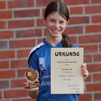 Vorschaubild: Ella Wieczorek gewinnt die Regionsmeisterschaften Mädchen 15