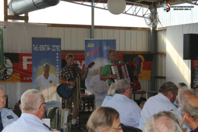 Foto des Albums: 9. Kreisfeuerwehrtag in Trünzig (Samstag Treffen der Alters,-Ehrenkameraden)