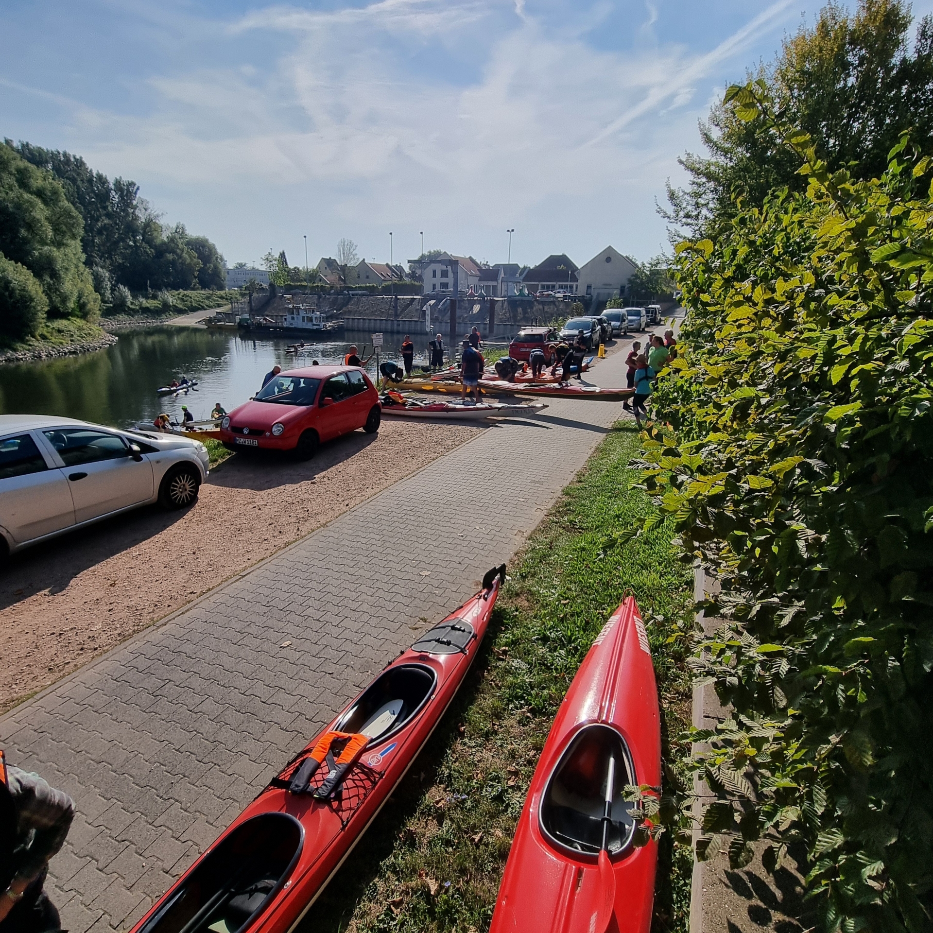 Bild: Ab 09:00 füllt sich der Hafen