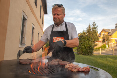 Foto des Albums: Burgergrillen