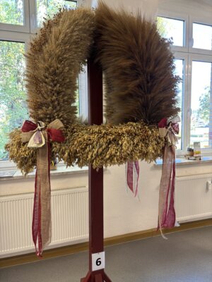Den dritten Platz belegte der Traditionsverein Boblitz e.V. (Erntekrone Nummer 6).  (Bild vergr&ouml;&szlig;ern)