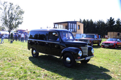 Kein Leichenwagen  (Bild vergr&ouml;&szlig;ern)