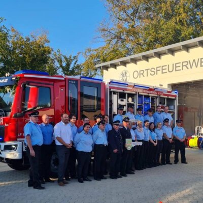 Foto des Albums: Übergabe LF10 Feuerwehr Mariental