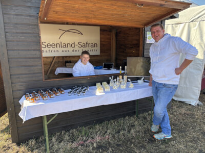 Kreis-Erntefest in Peickwitz 2024 - Regionalmarkt (01) - Foto Landkreis Marlen Weser  (Bild vergr&ouml;&szlig;ern)