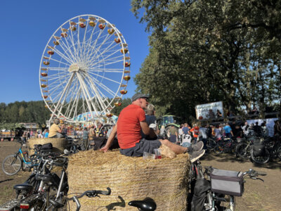 Kreis-Erntefest in Peickwitz 2024 - Riesenrad - Foto Landkreis Sarah Werner  (Bild vergr&ouml;&szlig;ern)