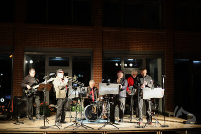 Foto des Albums: Museumsnacht 2024 lockte viele Gäste in den Hof der Tuchfabrik