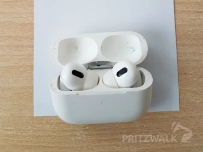 In-Ear-Kopfh&ouml;rer, gefunden am 30. Januar in der Hagenstra&szlig;e in H&ouml;he G&auml;dke.  (Bild vergr&ouml;&szlig;ern)