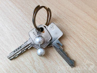 Schl&uuml;ssel, gefunden Ende Februar 2026 in Pritzwalk Nord zwischen den Bl&ouml;cken am Rodelberg  (Bild vergr&ouml;&szlig;ern)