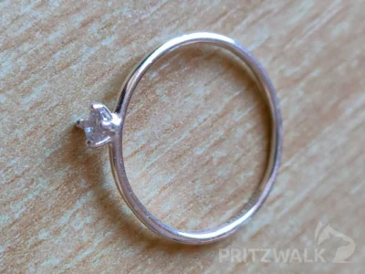 Ring, gefunden auf dem Weihnachtsmarkt  (Bild vergr&ouml;&szlig;ern)