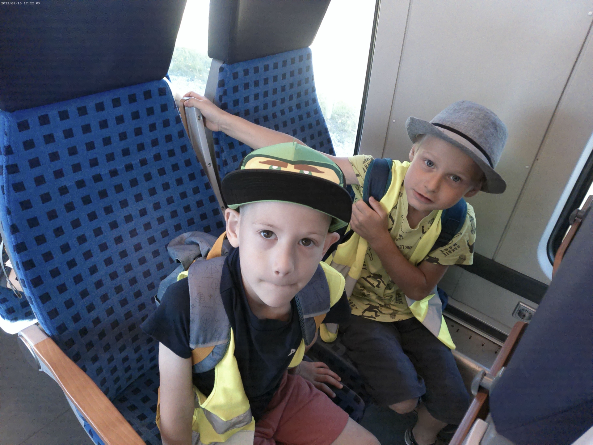 Bild: Das erste Mal mit der Bahn unterwegs.