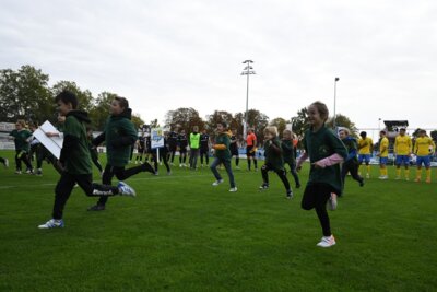 Fotoalbum Einlaufkinder beim Regionalligaspiel