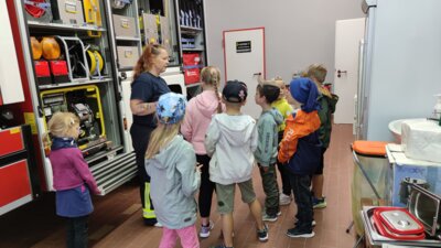 Foto des Albums: Besuch Feuerwehr Klasse 2