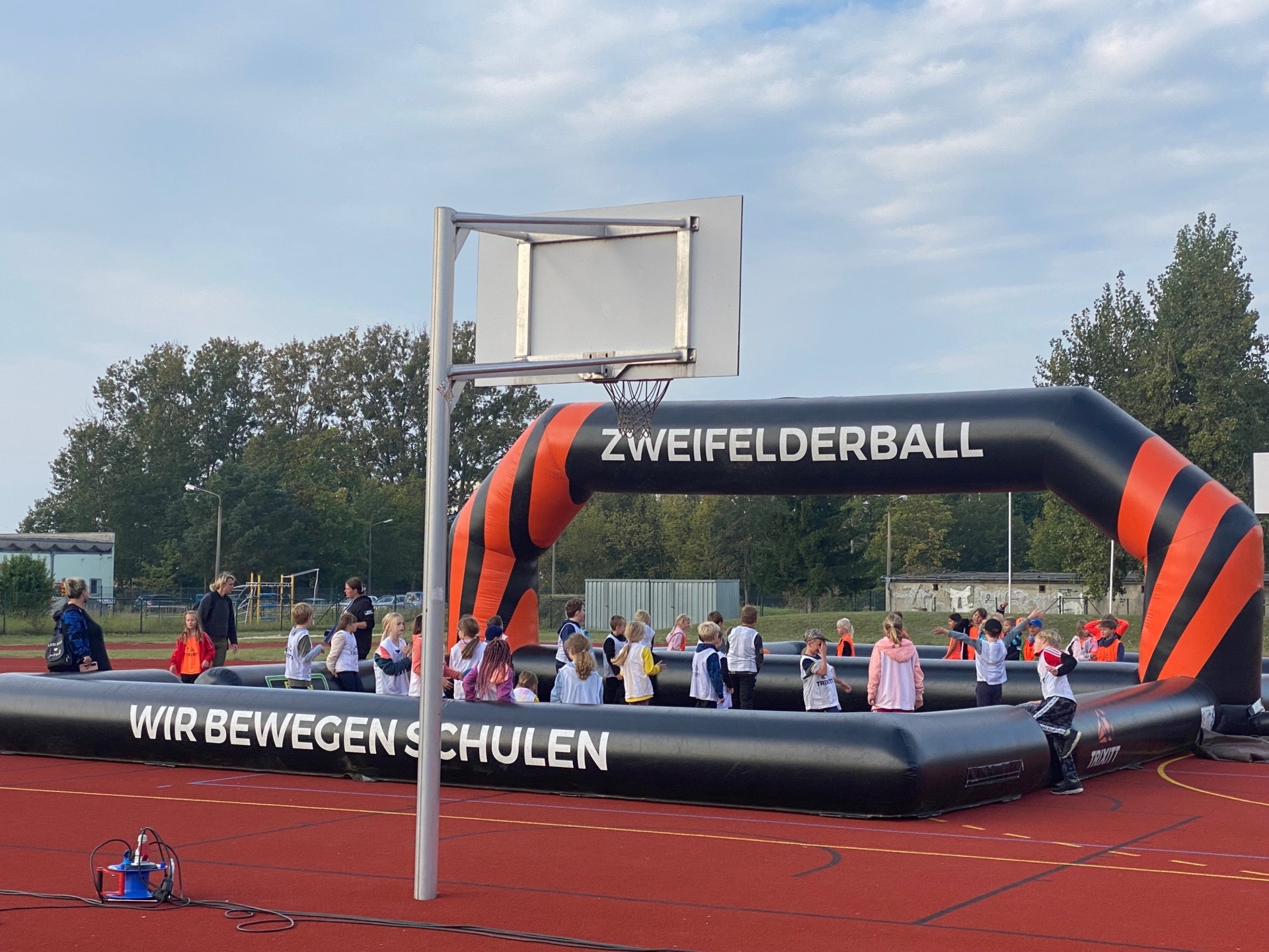 Bild: Zeifelderball2