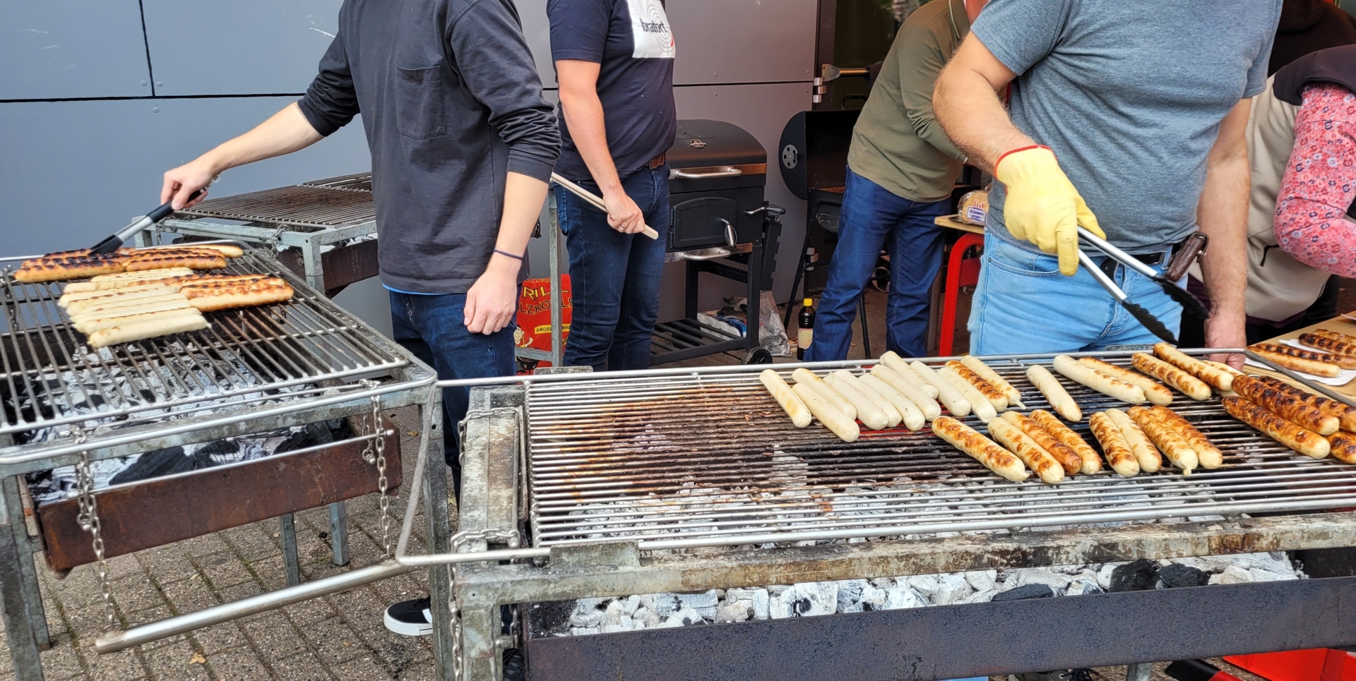 Bild: Würstchenverkauf