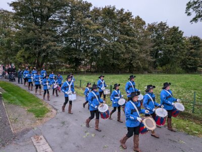 Umzug in Humptrup  (Bild vergr&ouml;&szlig;ern)