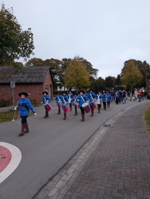 Umzug in Humptrup  (Bild vergr&ouml;&szlig;ern)