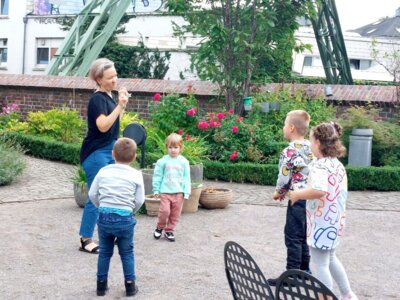 Foto des Albums: DGS-Kurs für die Geflüchteten aus der Ukraine