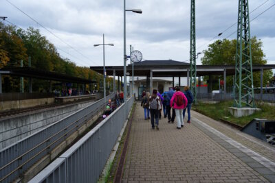 Viel los in Haste  (Bild vergr&ouml;&szlig;ern)