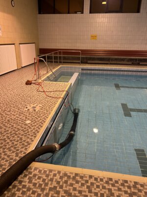 Foto des Albums: Übung Schwimmbad