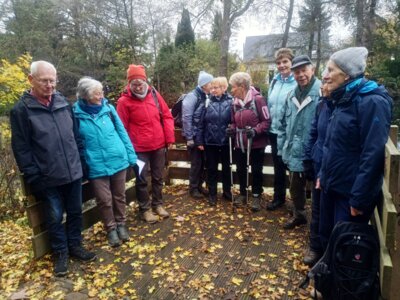 Gruppenbild am Oberen M&uuml;hlbachteich  (Bild vergr&ouml;&szlig;ern)