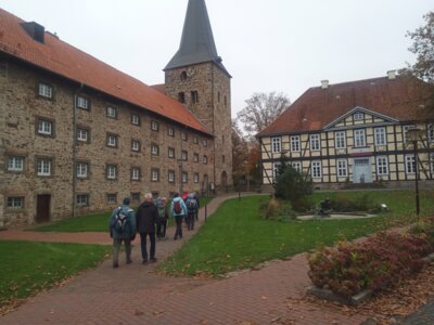 Kloster  (Bild vergr&ouml;&szlig;ern)